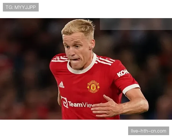 德容与基米希：技术风格与战术角色如何塑造两位全能中场的差异？